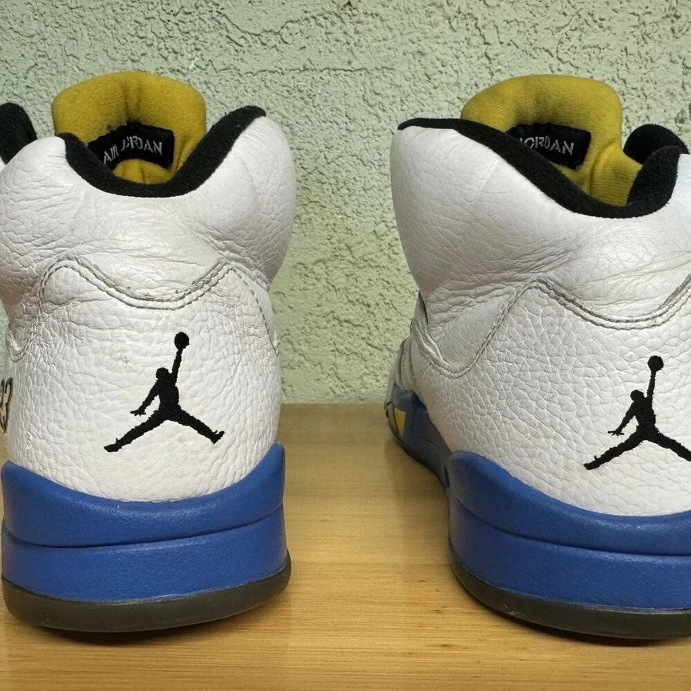 Size‎ 11.5 - Jordan 5 Retro Laney 2013 136027-199